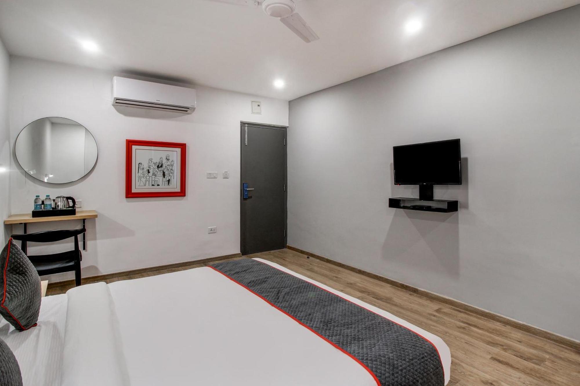 فندق Super Townhouse Rcc Majestic 397 Lb Nagar حيدر أباد المظهر الخارجي الصورة