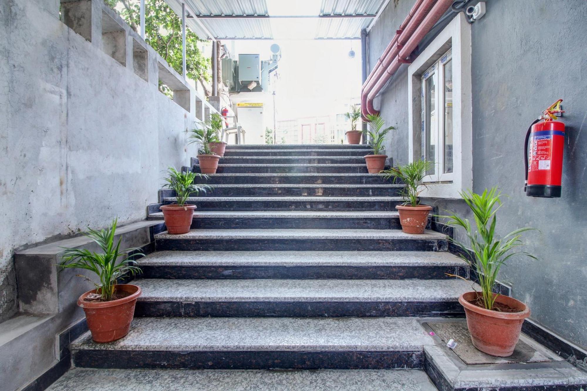 فندق Super Townhouse Rcc Majestic 397 Lb Nagar حيدر أباد المظهر الخارجي الصورة